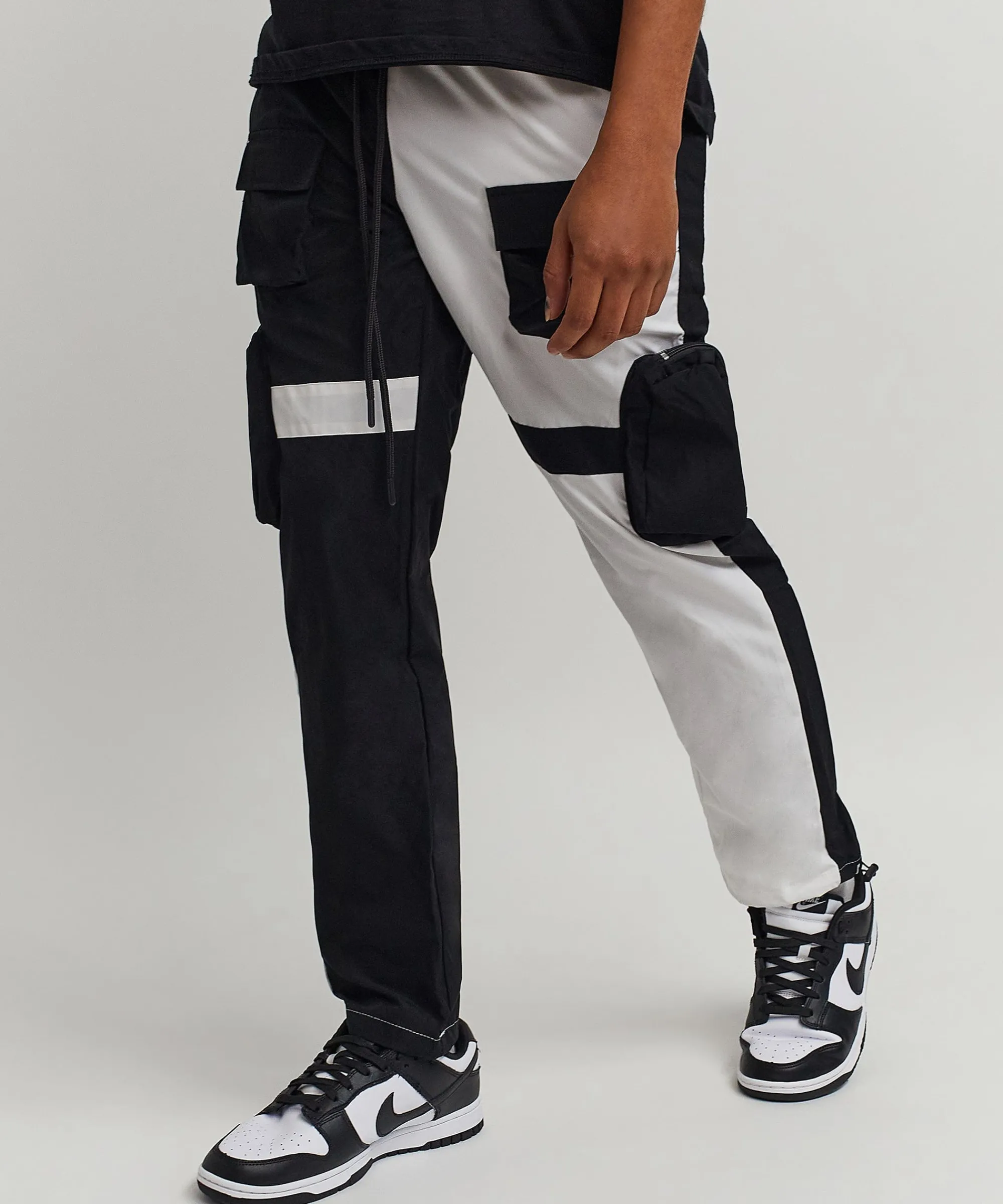 bader_cotton_twill_color_block_utility_joggers__blackwhite_6.webp Discount Bader Cotton Twill Color Block Utility Joggers - Black&White Shop All Bottoms | Cargo & Utility Pants