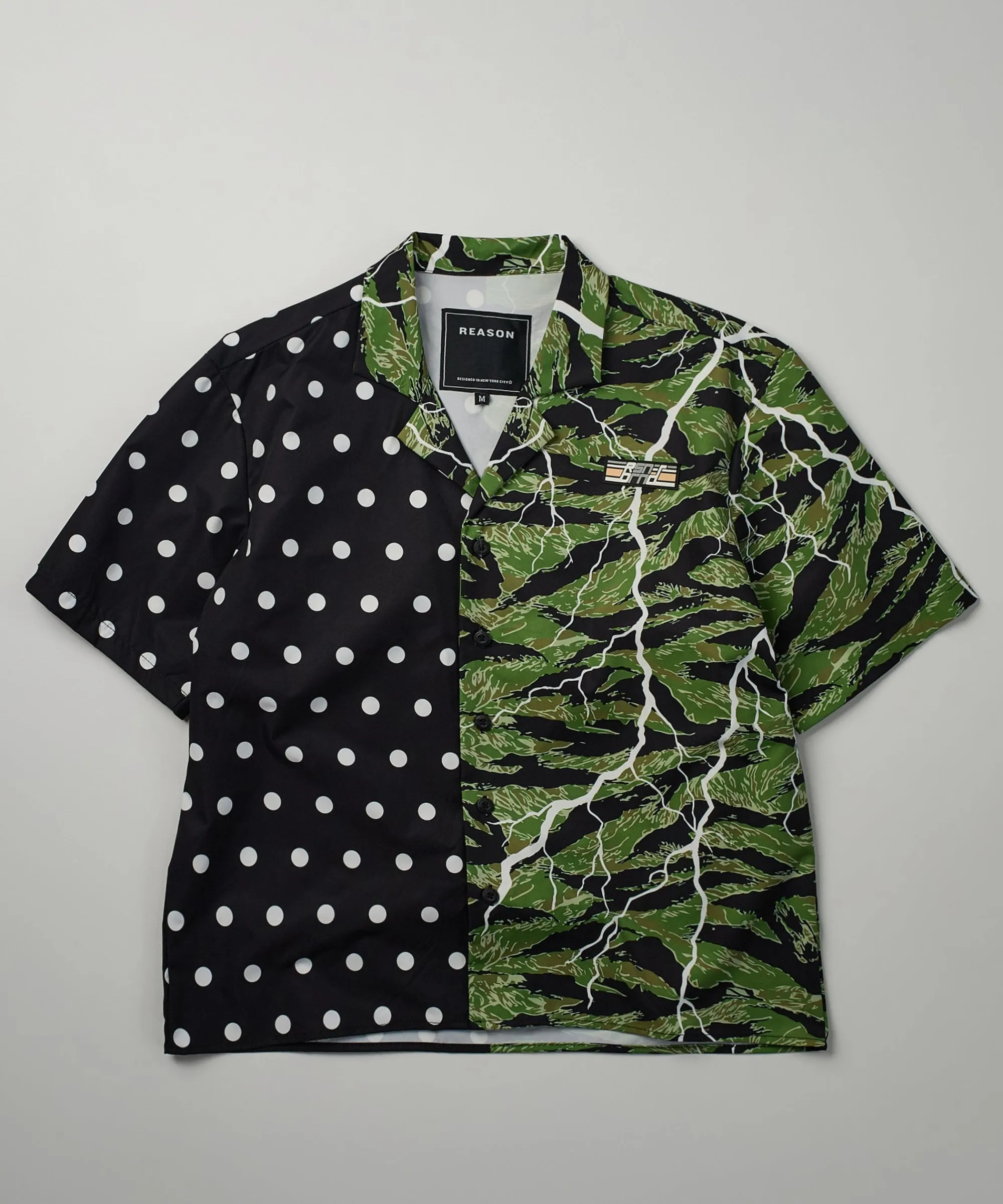 dots_and_camo_split_woven_short_sleeve_shirt_1.webp Outlet Dots And Camo Split Woven Short Sleeve Shirt Button Downs