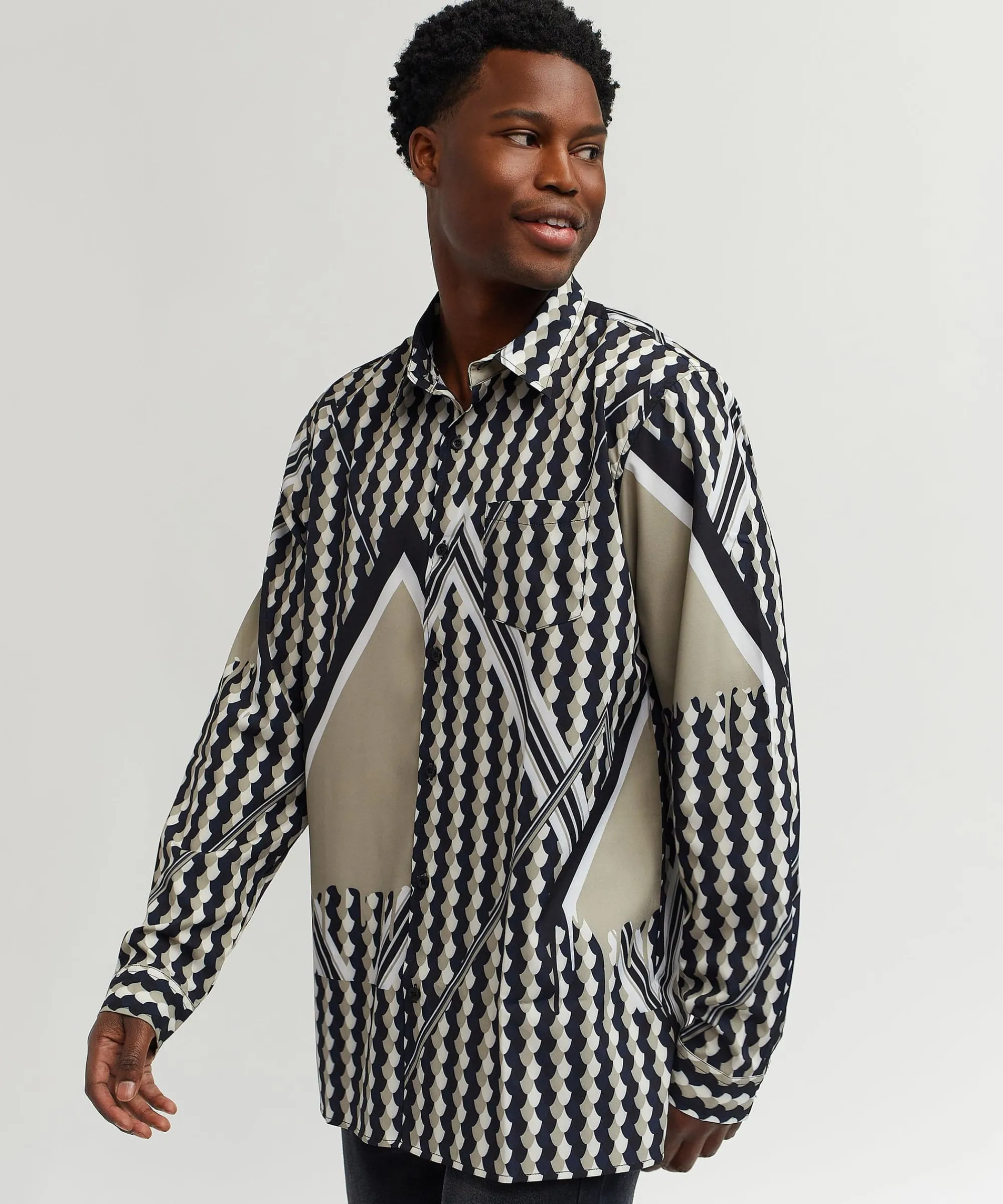 geo_print_long_sleeve_woven_shirt_3.webp Discount Geo Print Long Sleeve Woven Shirt Button Downs