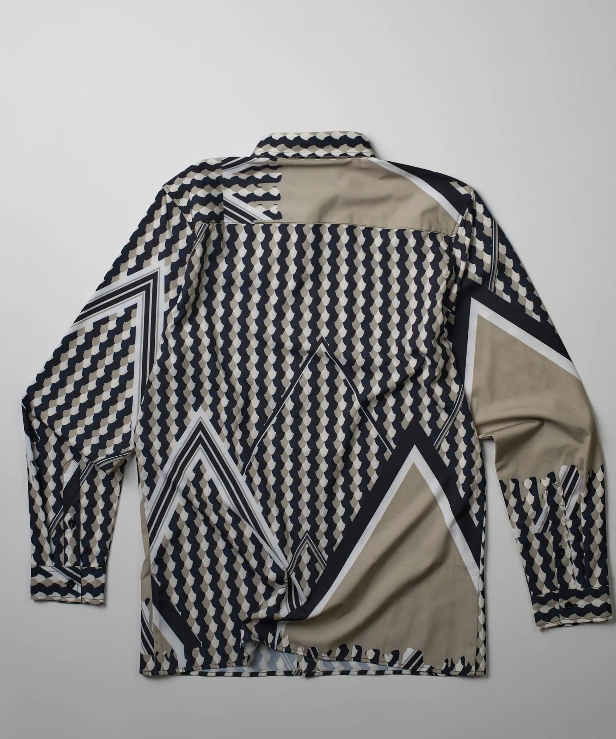 geo_print_long_sleeve_woven_shirt_4.webp Discount Geo Print Long Sleeve Woven Shirt Button Downs