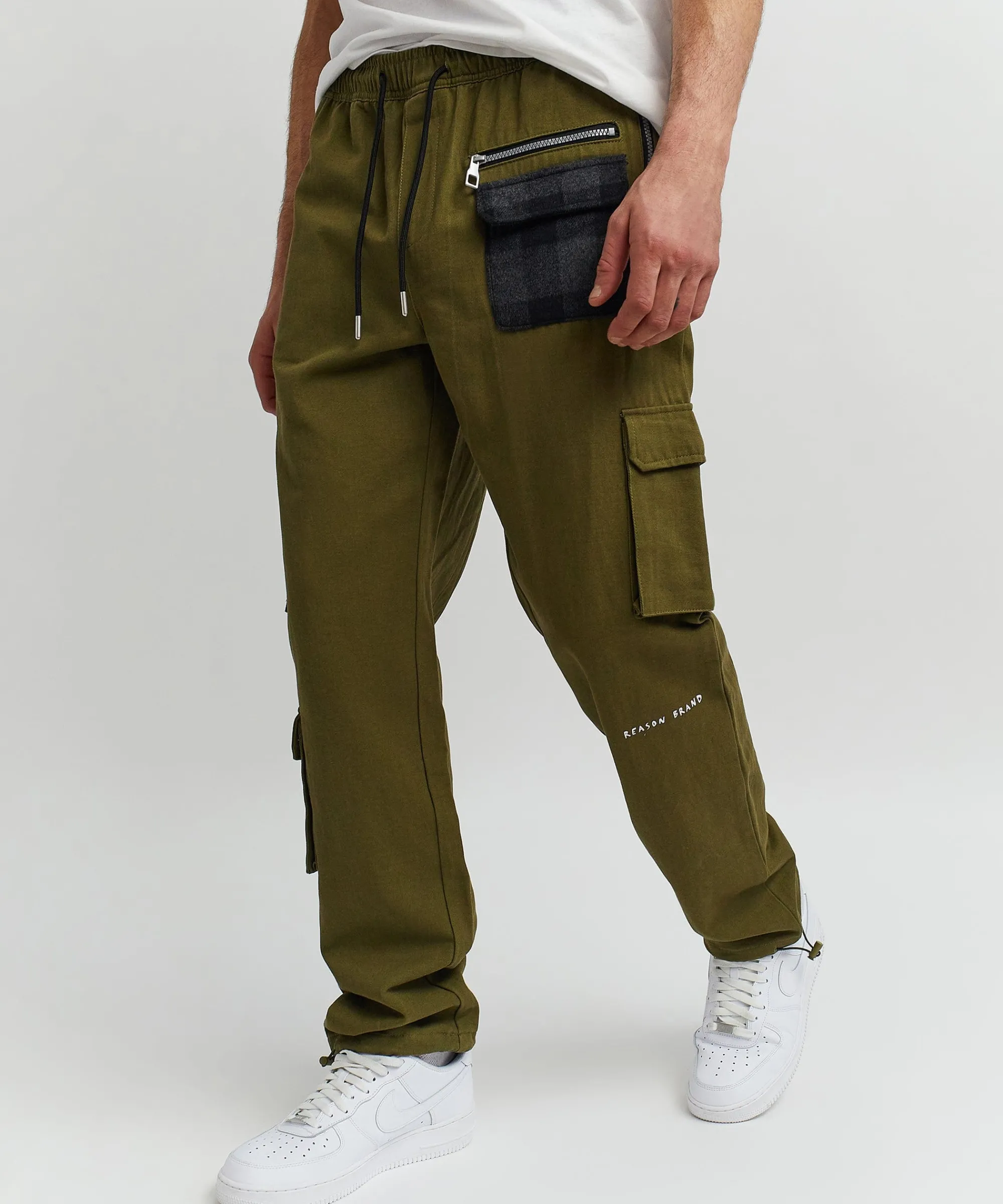heaven_woven_cargo_pants__olive_green_0.webp Outlet Heaven Woven Cargo Pants - Olive Green Shop All Bottoms | Cargo & Utility Pants