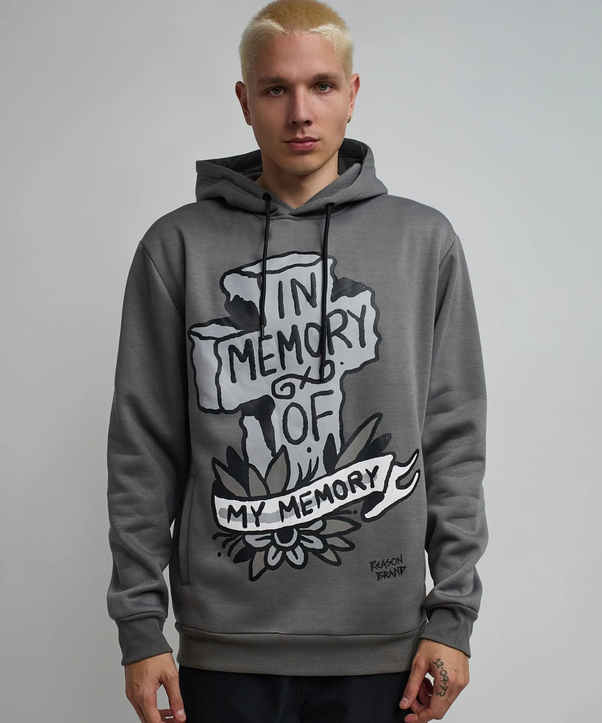 in_memory_of_graphic_print_hoodie__grey_3.webp Flash Sale In Memory Of Graphic Print Hoodie - Grey Hoodies | Hoodies