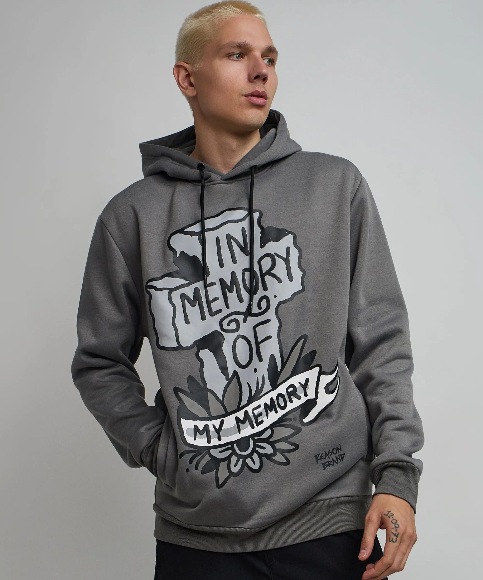 in_memory_of_graphic_print_hoodie__grey_6.webp Flash Sale In Memory Of Graphic Print Hoodie - Grey Hoodies | Hoodies