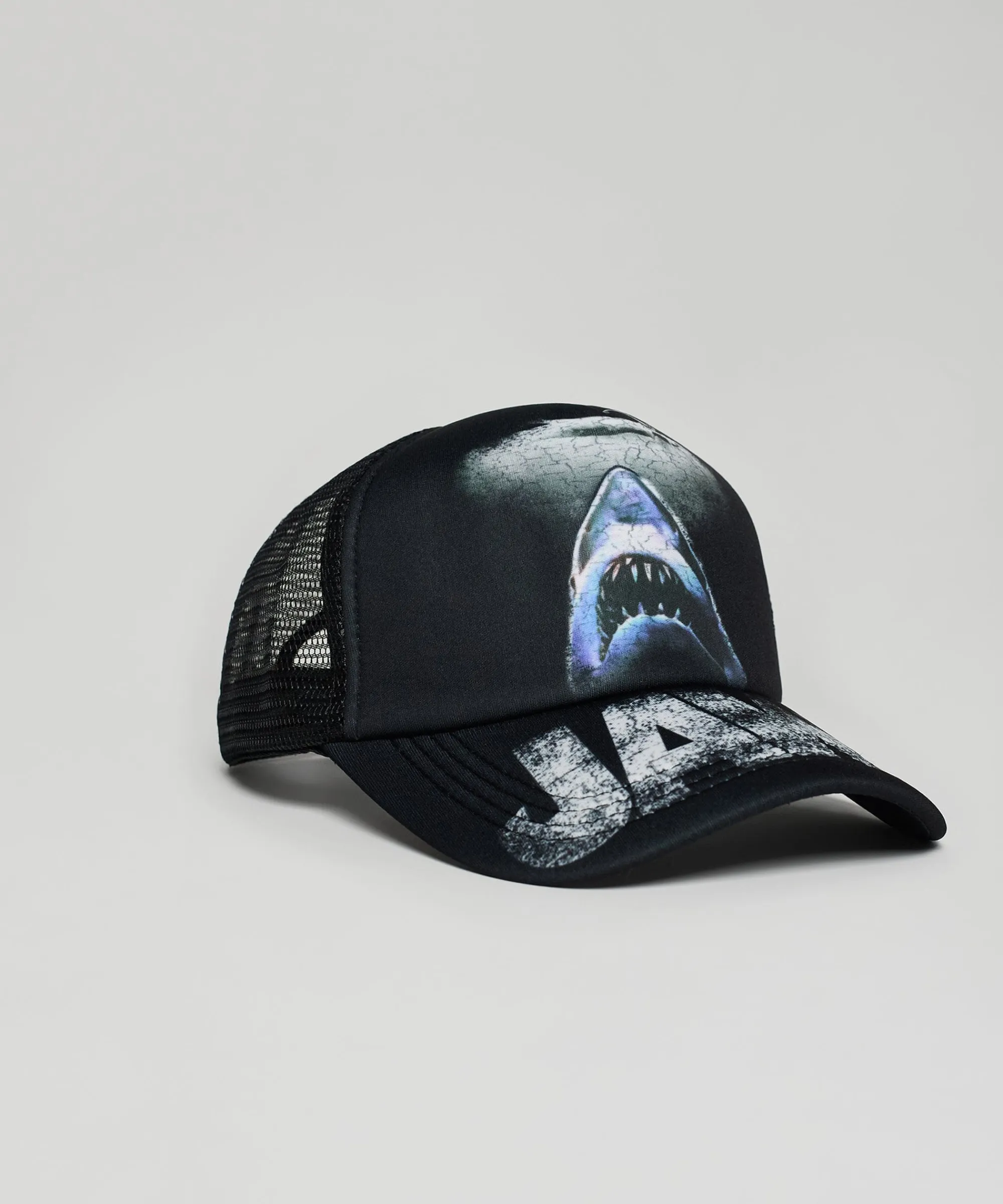 jaws_print_trucker_hat__black_1.webp Outlet Jaws Print Trucker Hat - Black Hats