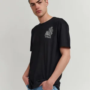 Hot Kamikaze Short Sleeve Graphic Print Embroidered Tee - Black Graphic Tees