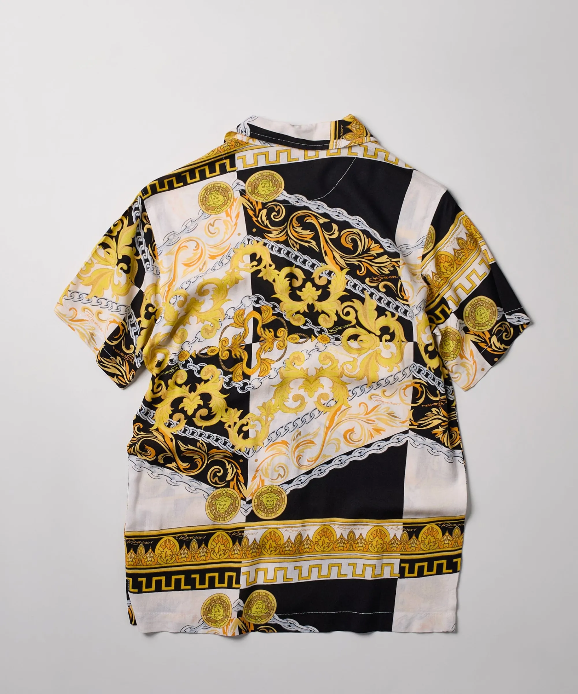 medusa_gold_chain_short_sleeve_woven_shirt_1.webp Fashion Medusa Gold Chain Short Sleeve Woven Shirt Button Downs