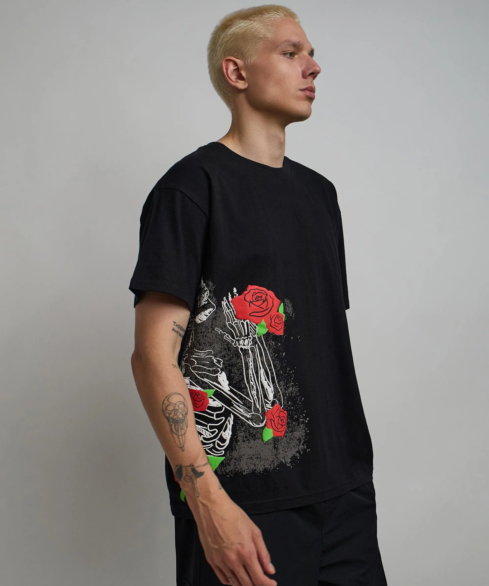 no_love_lost_short_sleeve_tee__black_3.webp Sale No Love Lost Short Sleeve Tee - Black Graphic Tees