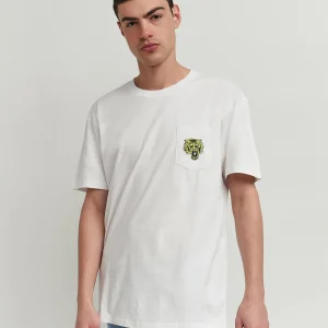 Best Sale Pave Your Own Path Short Sleeve Graphic Print Embroidered Detail Tee - White Graphic Tees