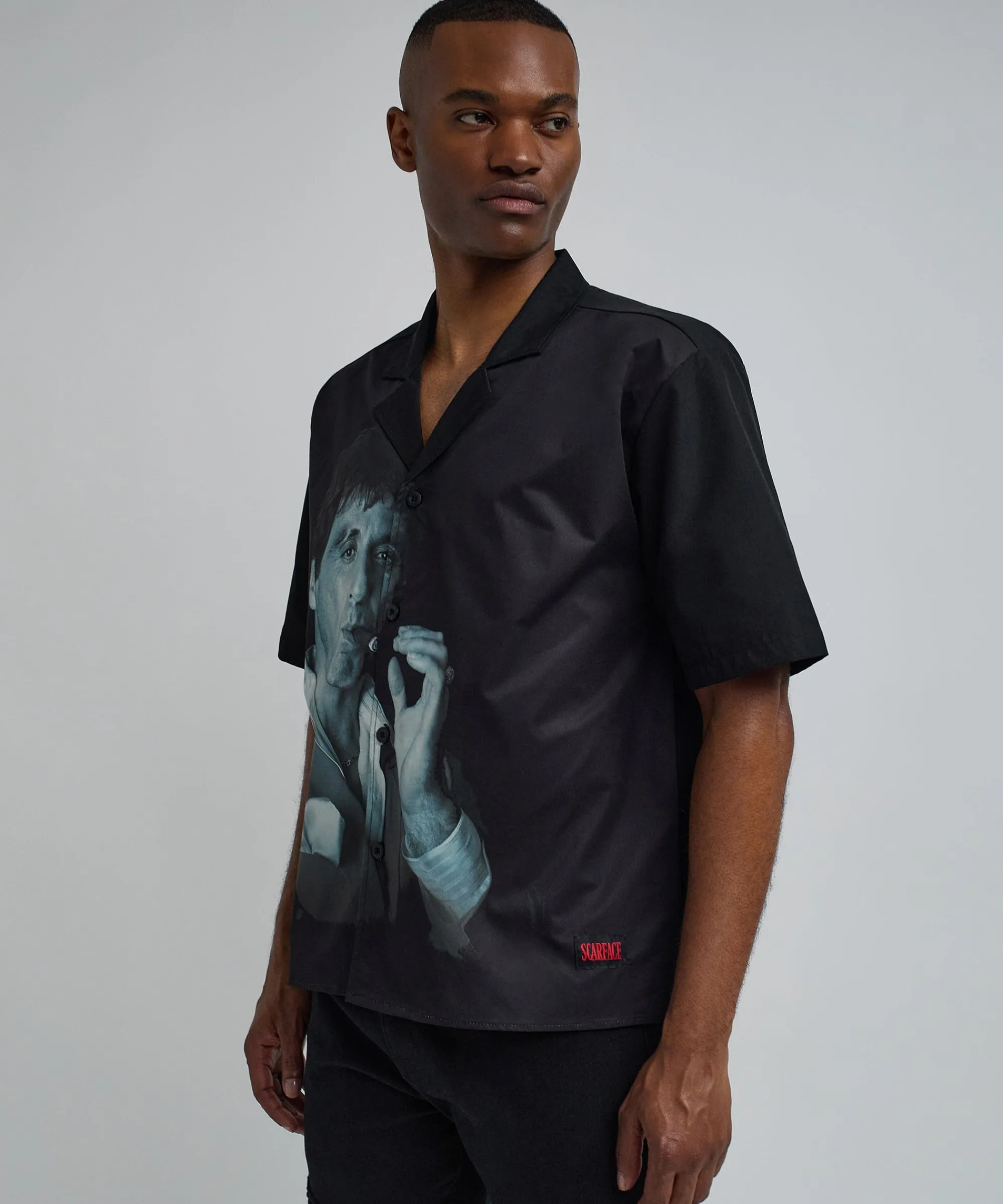 scarface_tony_montana_short_sleeve_shirt_box_fit__black_3.webp Sale Scarface Tony Montana Short Sleeve Shirt Box Fit - Black Button Downs