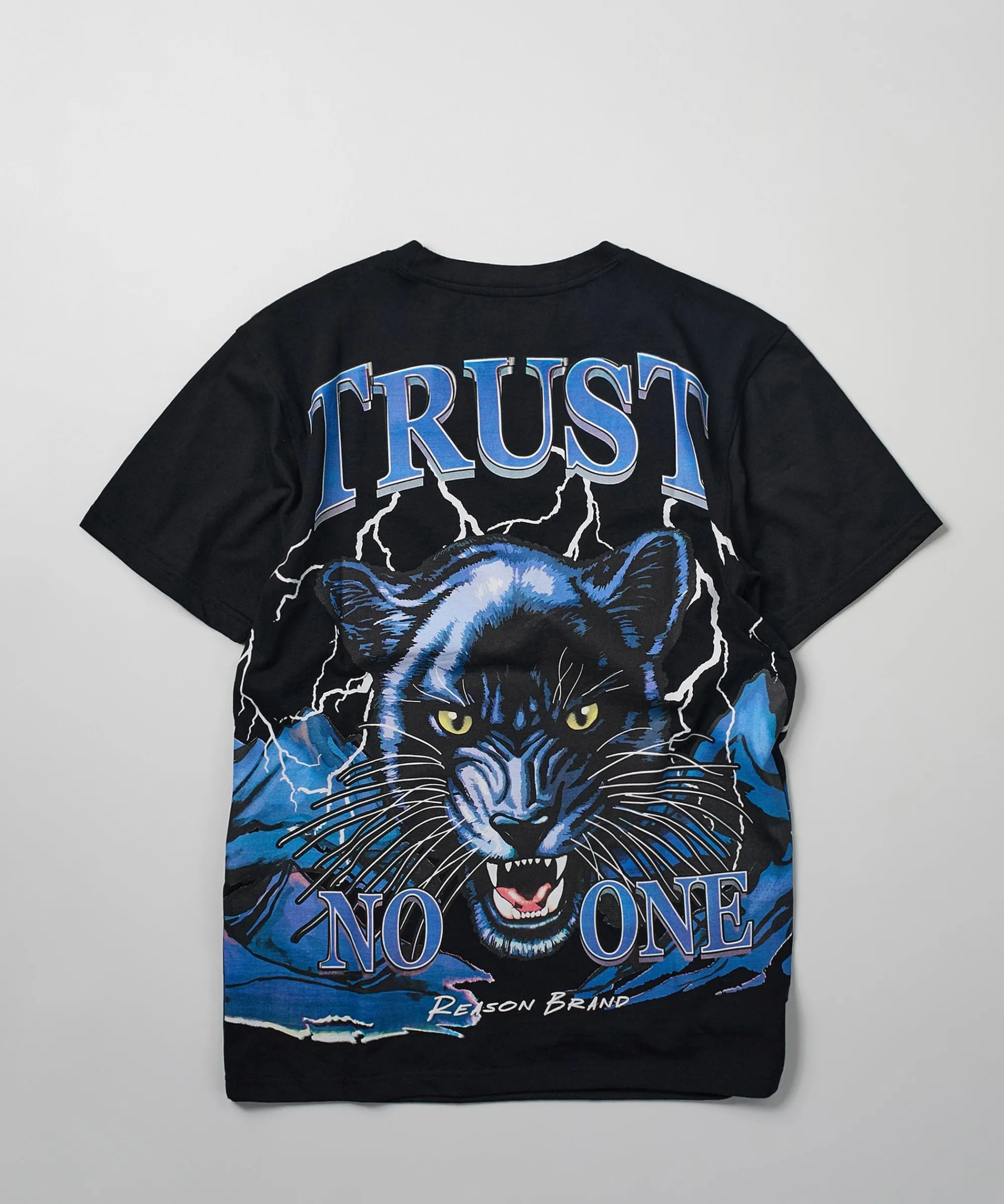 trust_no_one_oversized_short_sleeve_tee__black_4.webp Cheap Trust No One Oversized Short Sleeve Tee - Black Oversized Tees | Graphic Tees