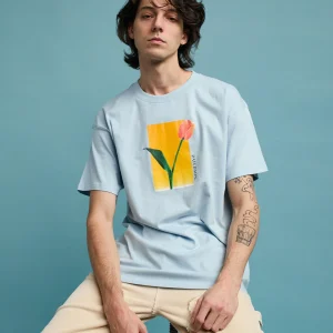 Hot Tulip Short Sleeve Tee - Light Blue Graphic Tees
