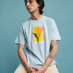 Hot Tulip Short Sleeve Tee - Light Blue Graphic Tees