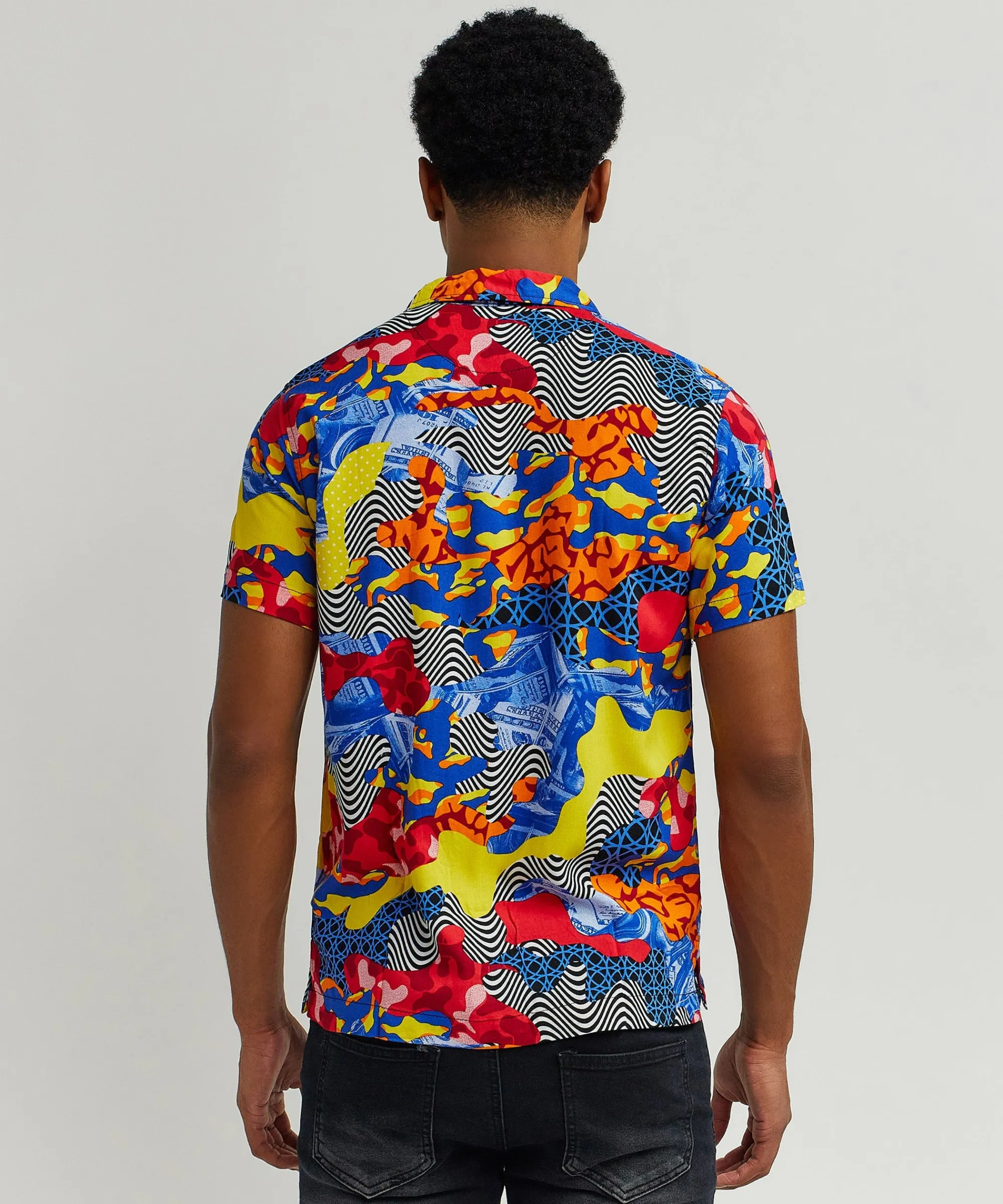 wavy_allover_print_short_sleeve_shirt_4.webp Shop Wavy Allover Print Short Sleeve Shirt Button Downs